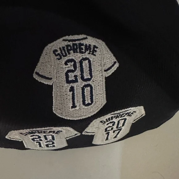 Supreme Black Cap - Picture 4 of 8